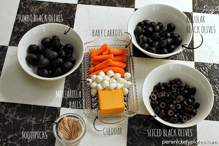 Olive {I LOVE} Pandas | Persnickety Plates #CalOliveCrafts #CleverGirls Olive {I LOVE} Pandas | Persnickety Plates #CalOliveCrafts #CleverGirls