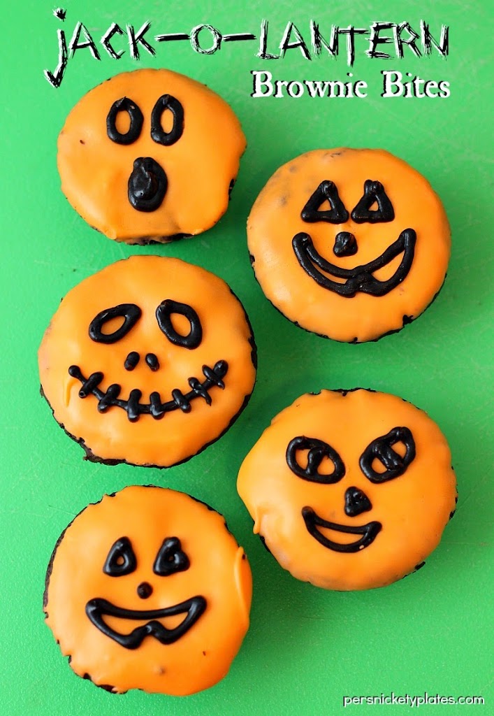 Jack-O-Lantern Pumpkin Brownie Bites | Persnickety Plates
