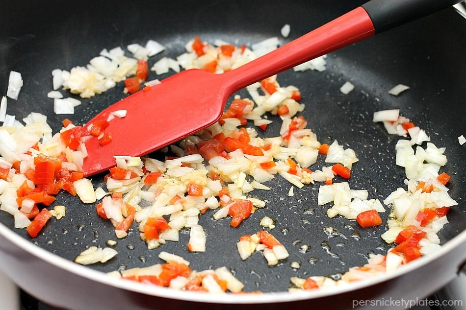 One Pot Cheesy Chicken Pasta Skillet | Persnickety Plates