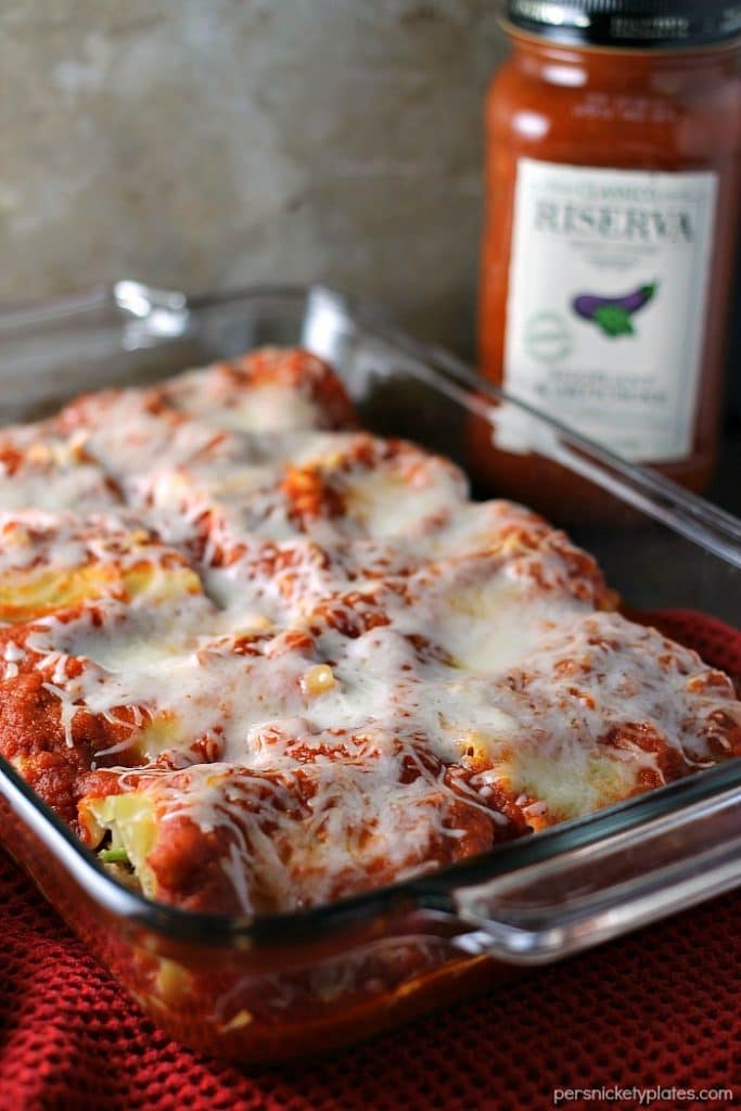 These Veggie Lasagna Roll-Ups are filled with spinach, zucchini, and cheeses and smothered in Classico Riserva's new Eggplant and Artichoke sauce. | Persnickety Plates