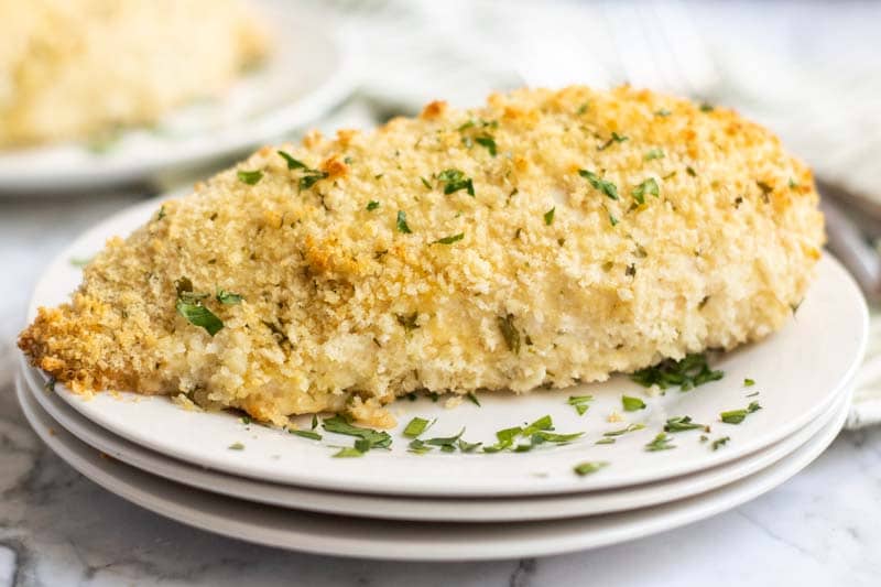 Laughing Cow Chicken is a lightened up version of a stuffed chicken breast. This super easy, 5 ingredient dinner will please your picky eaters and wow your foodies. | www.persnicketyplates.com