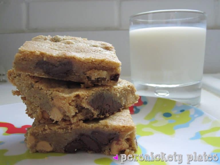 Peanut Butter Chocolate Chip Cookie Bars