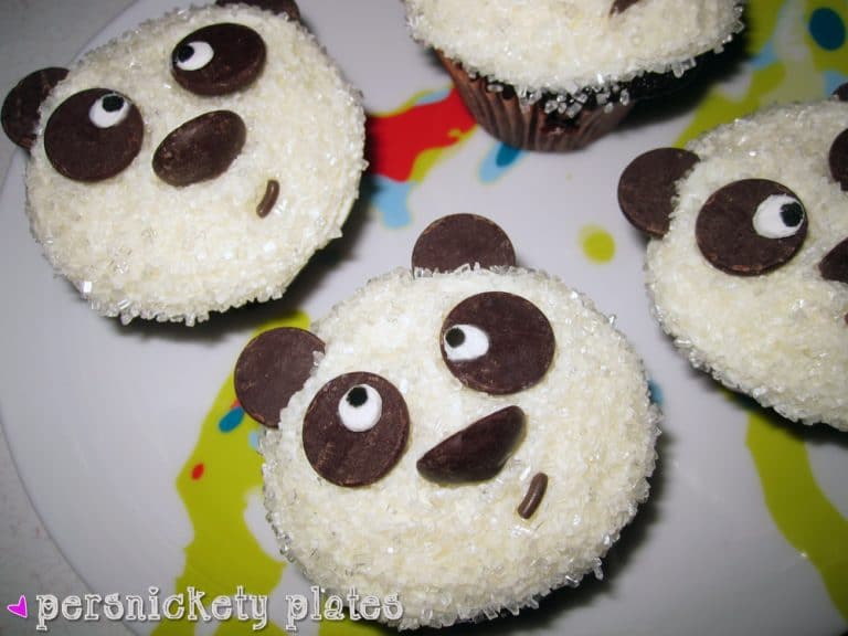 Adorable Chocolate Panda Cupcakes - perfect for a panda themed birthday party or just because! | Persnickety Plates