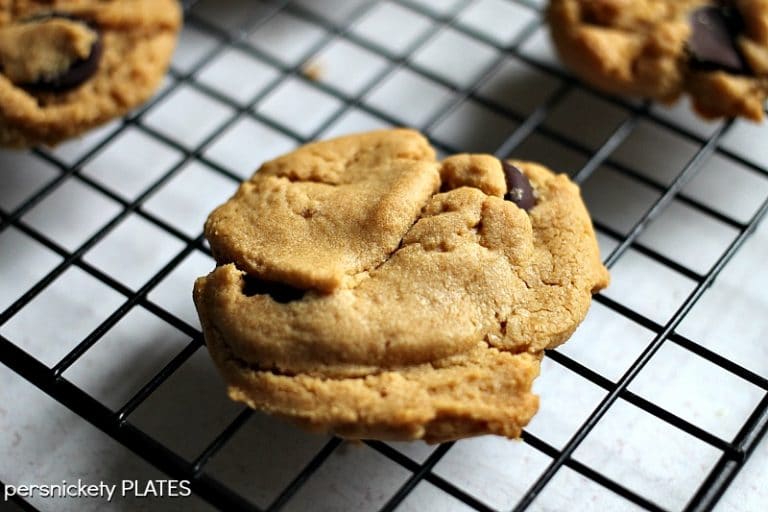 Easiest Ever Peanut Butter Chocolate Chip Cookies - five ingredients, a bowl, a mixer, an oven, and you're in business! | Persnickety Plates