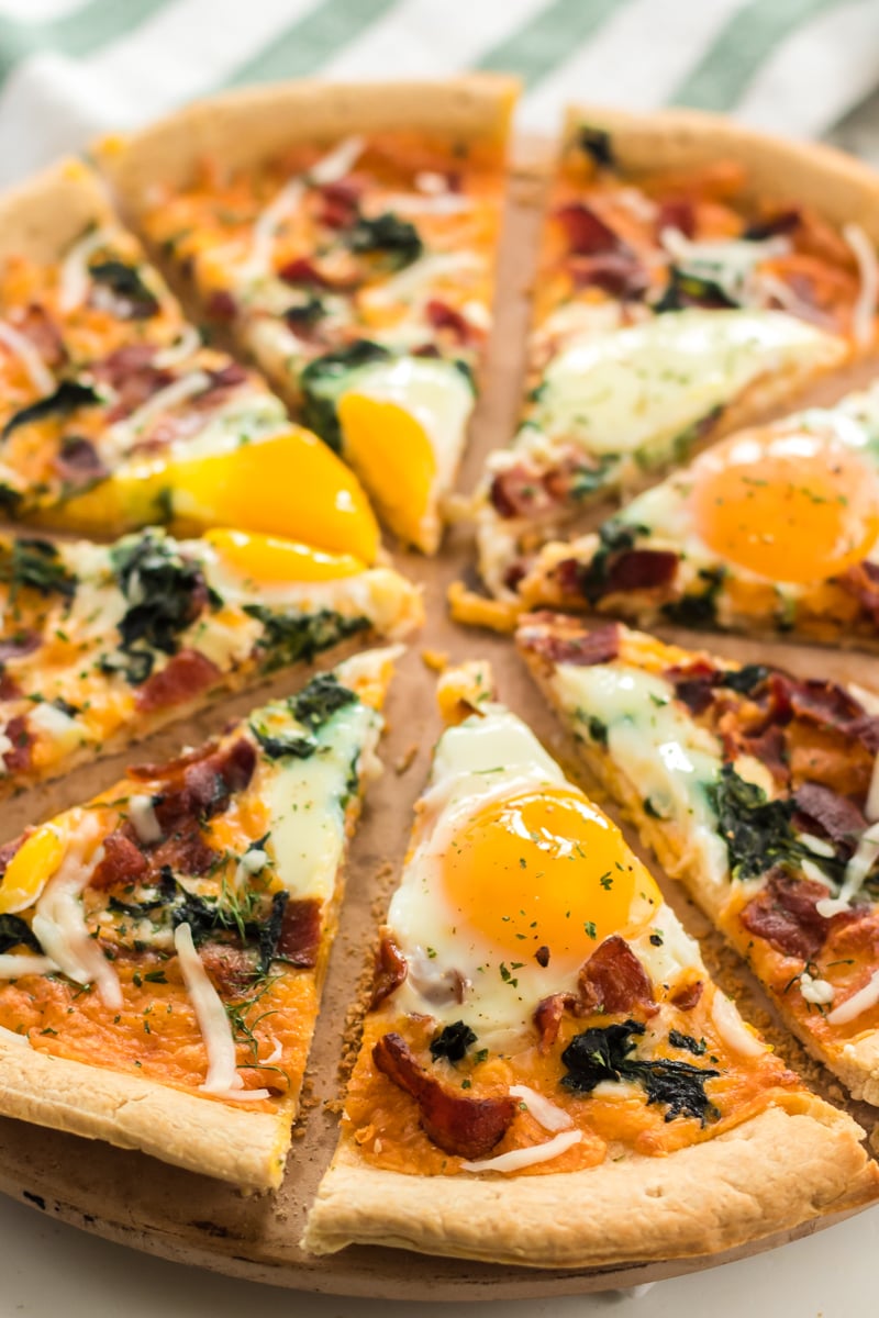 close up of sliced breakfast pizza