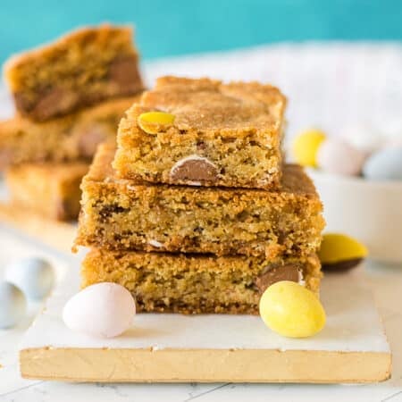 stack of 3 mini cadbury egg cookie bars.