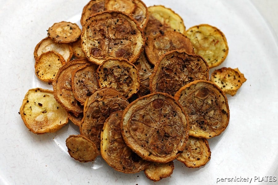 squash chips Squash Chips - a healthy alternative to potato chips that pack a ton of flavor! | Persnickety Plates