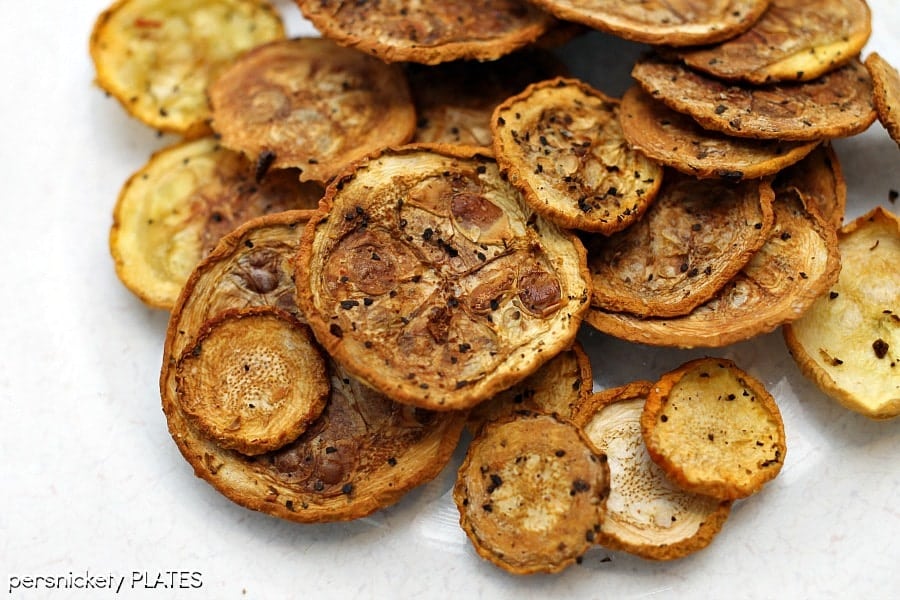 Squash Chips Squash Chips - a healthy alternative to potato chips that pack a ton of flavor! | Persnickety Plates