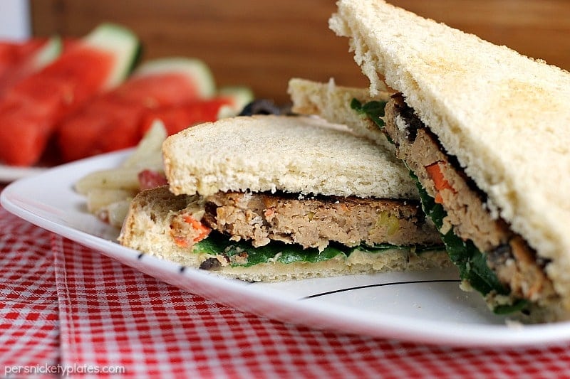 Vegetarians can enjoy barbecues, too! This Veggie Burger with Spinach and Hummus is the perfect alternative to traditional hamburgers for your next BBQ. | Persnickety Plates