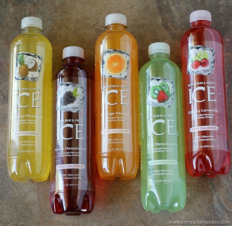 five sparkling ice bottles in variety of flavors Skinny Pineapple Coconut Cocktail is a fizzy, low calorie drink that is perfect for summertime. | www.persnicketyplates.com