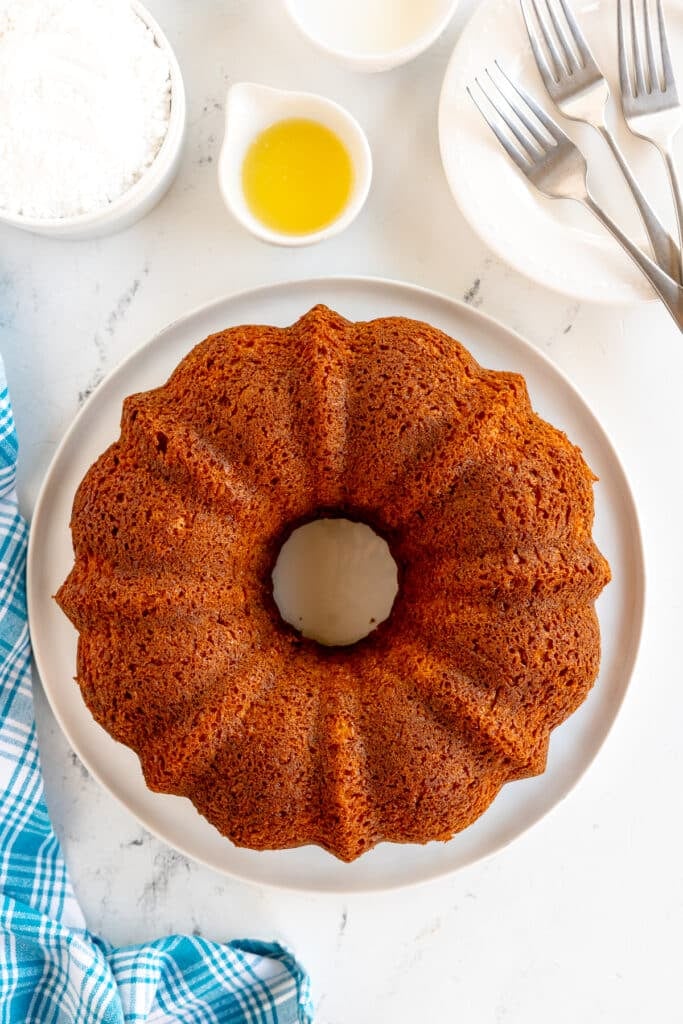 overhead shot of a bundt cake on a platter.