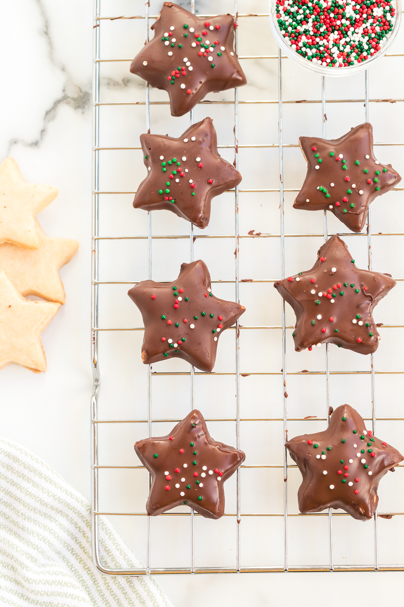 chocolate shortbread cookies on wire cooling rack