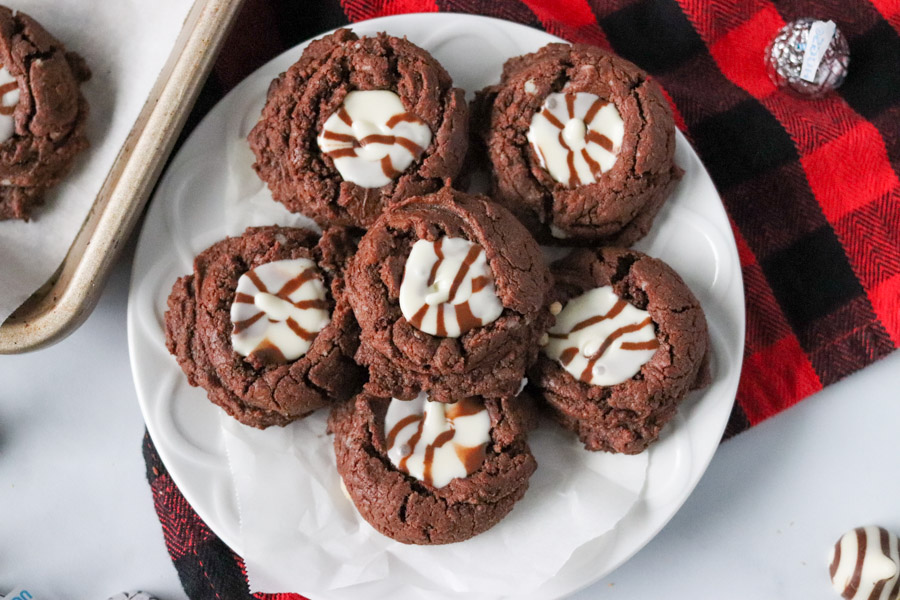 plate of fiesta fudge cookies
