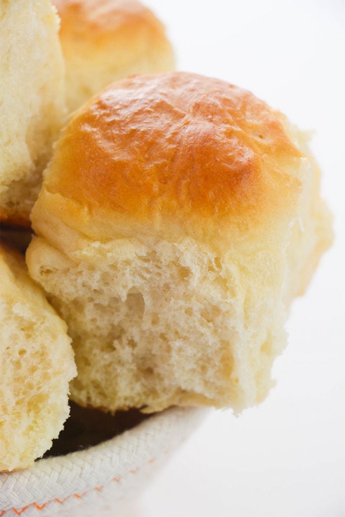 closeup of one hour dinner rolls