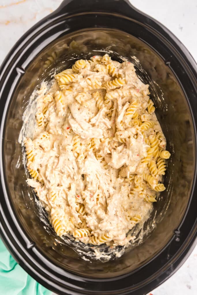 overhead shot of crockpot garlic parmesan chicken pasta.